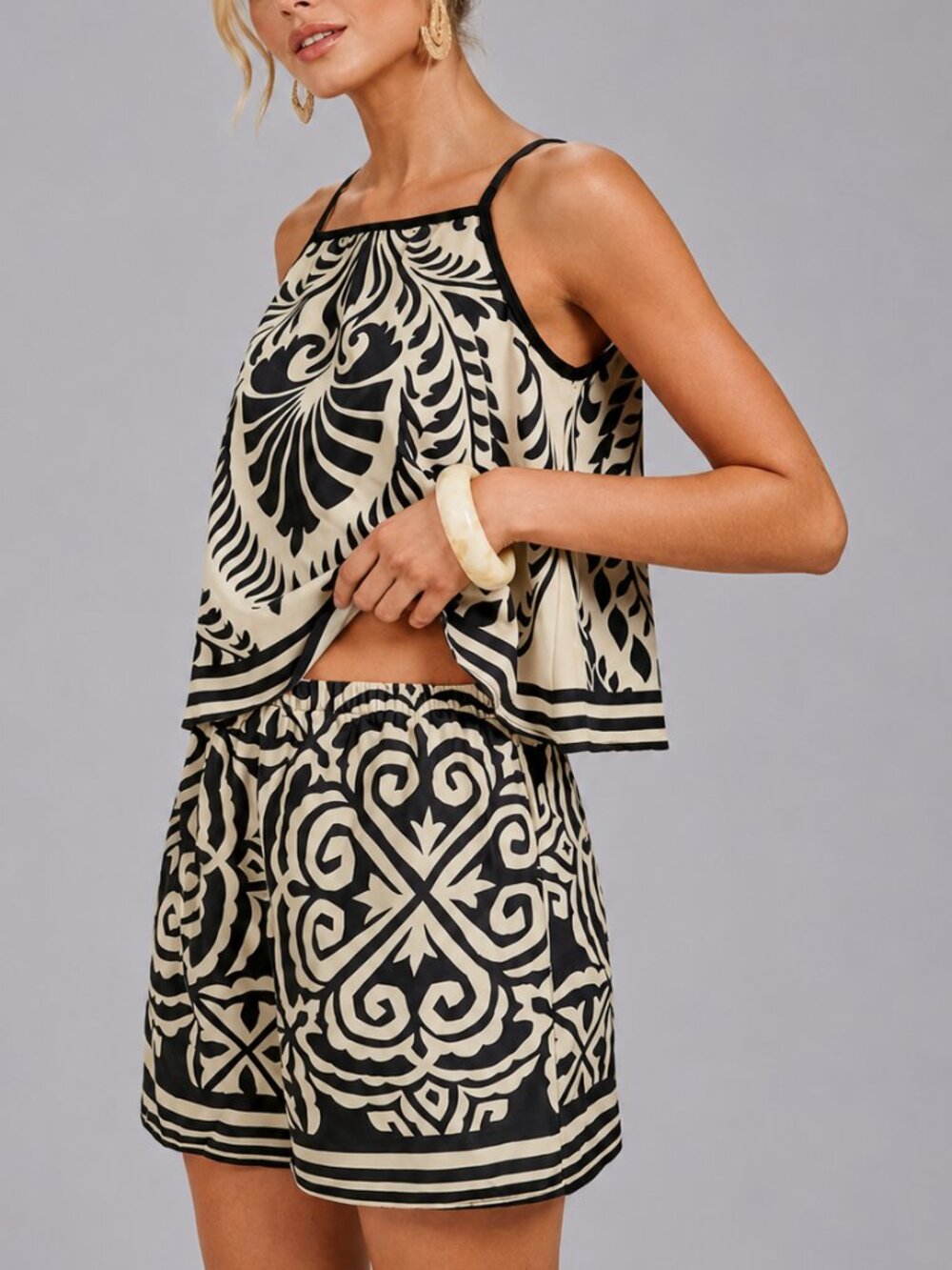 Women’s Boho Black White Printed Two Piece Set Flowy Cami Top & Shorts